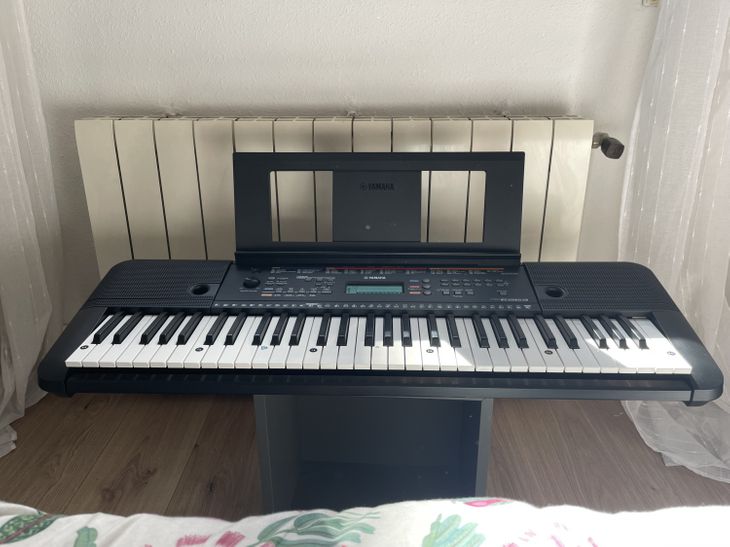 Yamaha PSR E263 - Imagen3