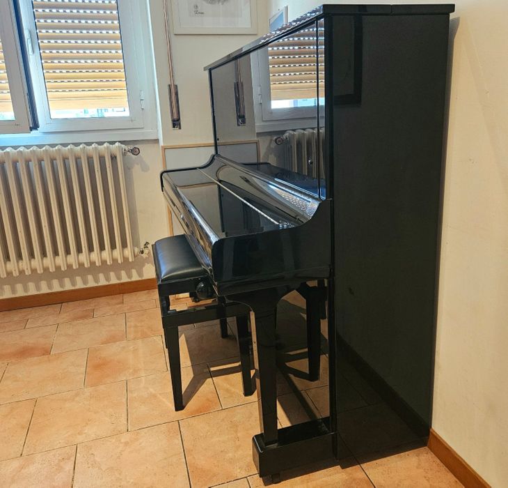 Yamaha U3 mai usato comprensivo di sgabello - Bild2