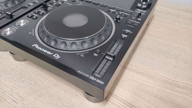 2x Pioneer DJ CDJ-3000 - Imagen3