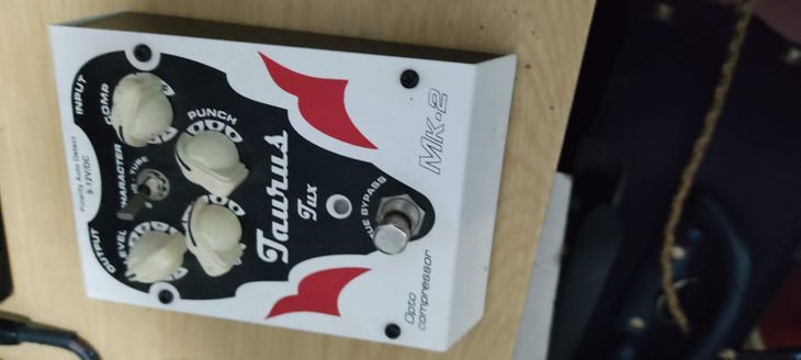 El pedal de efectos Opto Compresor Taurus Tux MK-2 - Immagine3