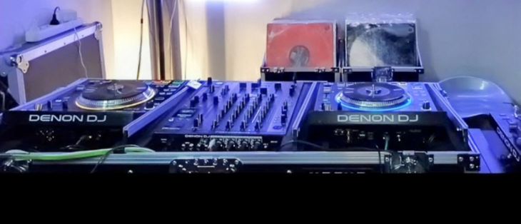 Consolle DJ Player / Mixer Set + Flight case - Bild3