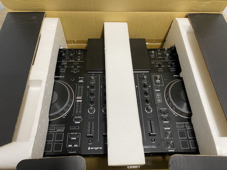 Denon DJ Prime 4 - Bild2