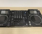 Pioneer DJ DJM900NXS2 + 2x CDJ2000NXS2
 - Bild