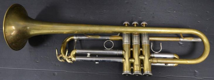 Trompeta en Sib Yamaha 8335 Custom (Xeno) RawBrass - Imagen2