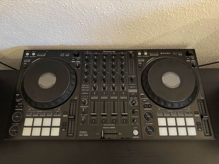 Pioneer DJ DDJ-1000 - Imagen por defecto