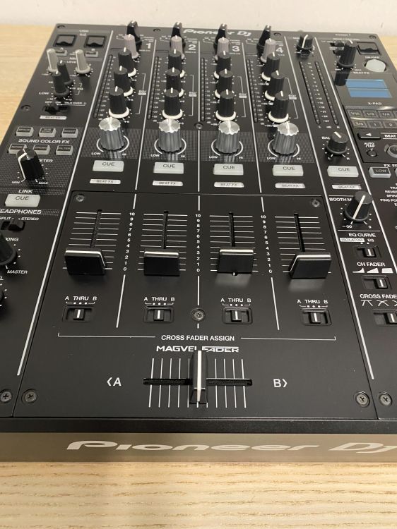 Pioneer DJM900nxs 持ちこたえ