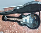 Guitarra con amplificador Vectronix y looper - Imagen