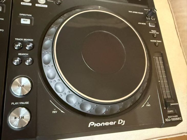 a pair of pioneer xdj 1000 mk2 - Image5