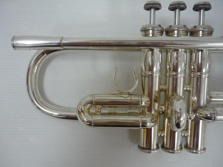 Trompeta Sib Yamaha 9445 CHS Xeno Custom Artist - Imagen3