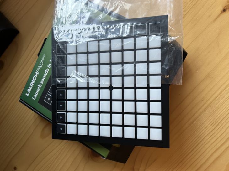 Launchpad mini mk3 - Imagen por defecto