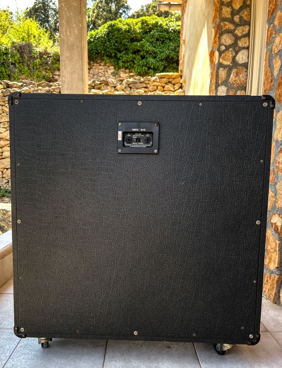 1960AV 4x12 ANGLED CABINET - Imagen2