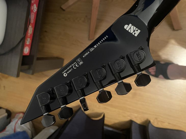 Vendo LTD KH-602 con Set EMG 81-85 - Bild4