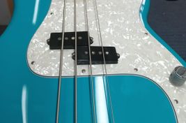 Fender American Professional II Miami Blue - Imagen