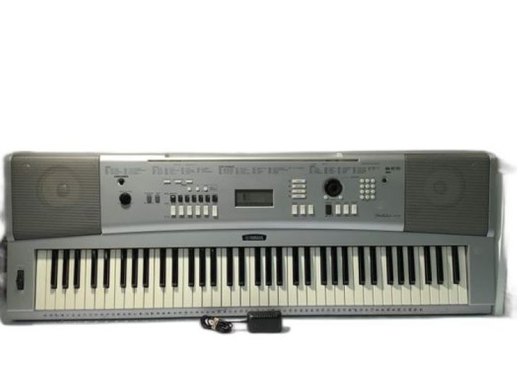 Yamaha DGX 230 - Hauptbild der Anzeige