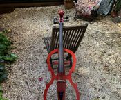 Harley Benson elektrisches Cello
 - Bild