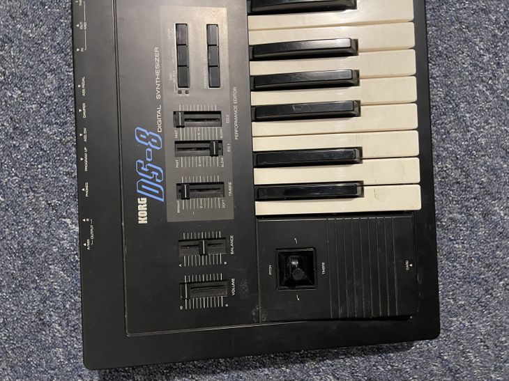 Korg DS-8 Vintage Digital Synthesizer - Bild3