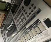 Roland MC 808
 - Bild
