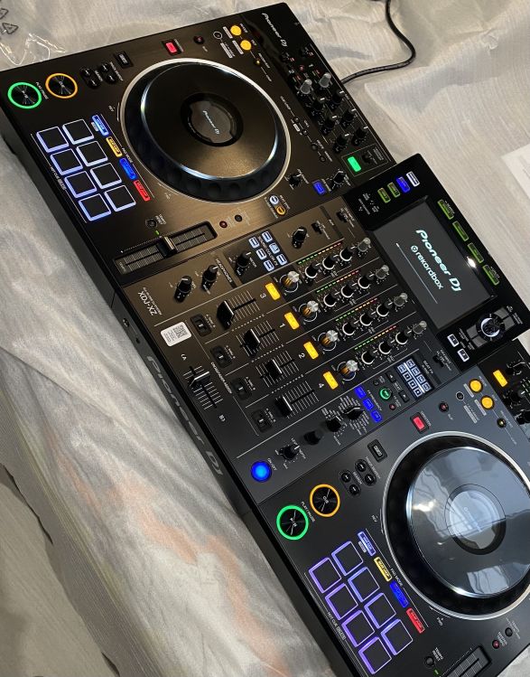 Alquiler controladora dj - Pioneer - Traktor - Denon - En Madrid