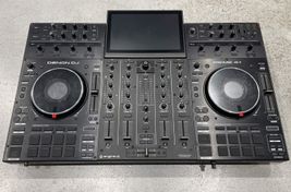 Denon Prime 4+ + decksaver - Bild