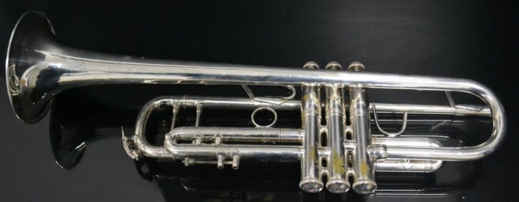 Trompeta Bach Stradivarius pabellón 43 - Imagen2