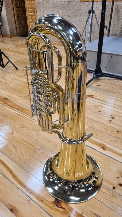 Tuba Miraphone Elektra - Imagen por defecto