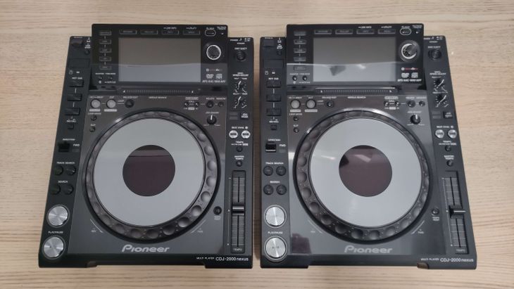 2x Pioneer CDJ-2000 Nexus - Imagen por defecto