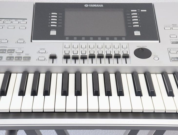 Yamaha Tyros 3 Workstation - Image4