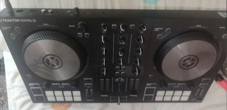 TRAKTOR KONTROL S2 MK3 - Bild6