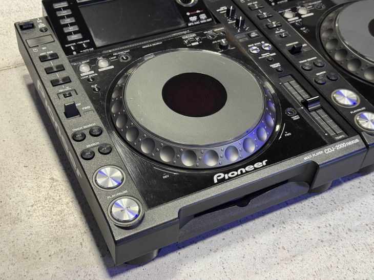 2X Pioneer CDJ-2000 Nexus - Imagen2