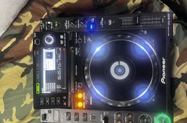 CDJ 2000 in einwandfreiem Zustand funktioniert wunderbar
 - Bild