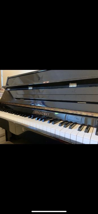 Broadway Upright Piano - Image2