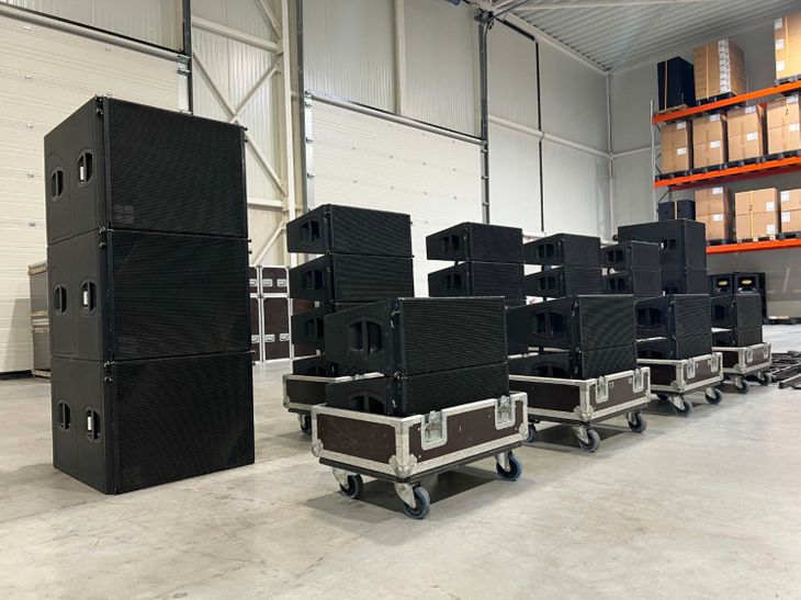 D&B Audiotechnik - Imagen por defecto