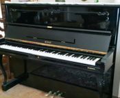 I am selling ROYALE piano, upright acoustic.
 - Image