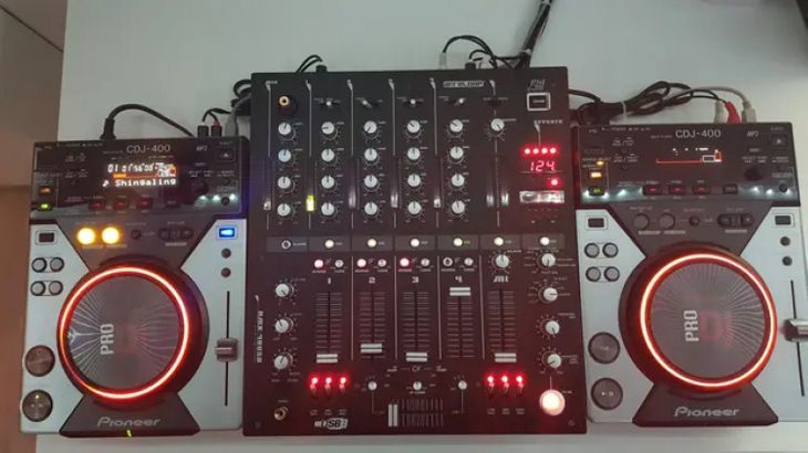 Equipo DJ . 2xCDJ400 + Reloop RMX40 USB - Imagen por defecto