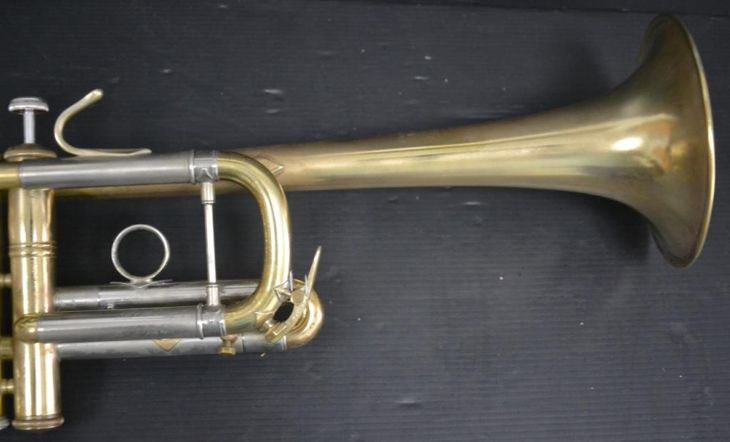 Trompeta DO Bach Stradivarius 239 - 25H - Imagen6