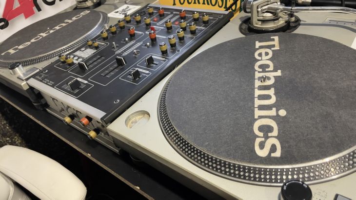 Platine vinyl Technics 1200 MK2