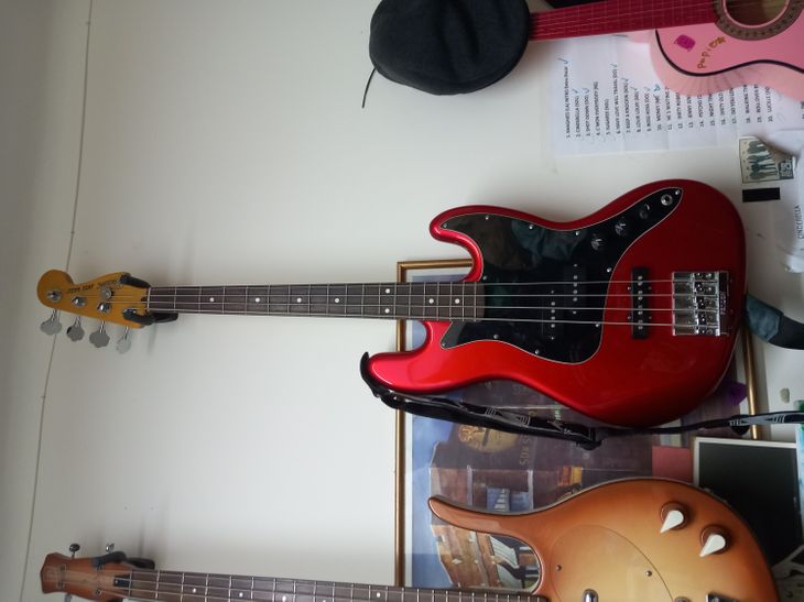 Fender Jazz Bass escala corta - Imagen por defecto