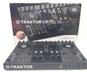 Traktor Kontrol S4 - Imagen