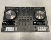 Traktor Kontrol S4 MK3 - Immagine