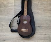 Makala Ukulele
 - Image