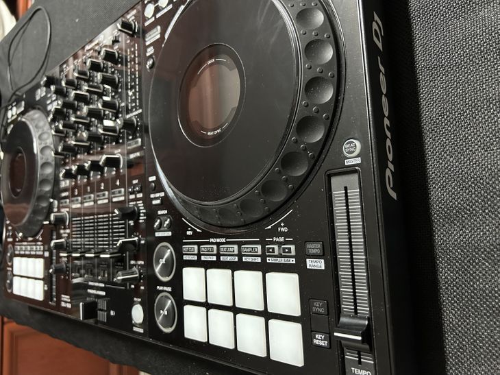 Controladora Pioneer DJ DDJ-1000 - Imagen3