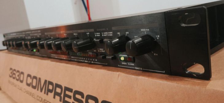 Alesis 3630 Compressor with orig. box+power+manual - Imagen por defecto