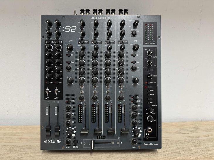 Allen and Heath Xone:92 - Imagen por defecto