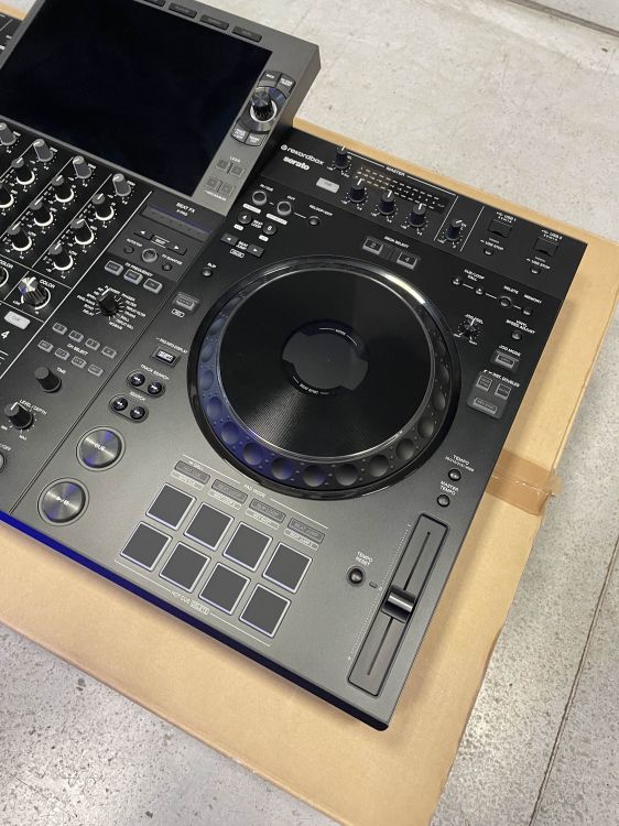 AlphaTheta XDJ-AZ - Imagen4