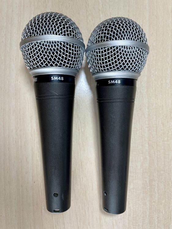Micrófonos Shure SM48 2 unidades - Imagen por defecto