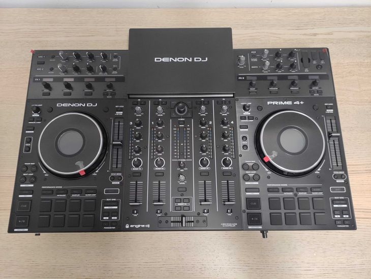 Denon Prime 4+. Como nueva. Con Flightcase. - Imagen por defecto