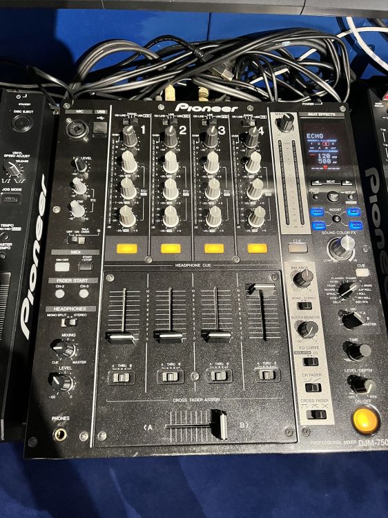 Mixer DJM 750K - Imagen por defecto