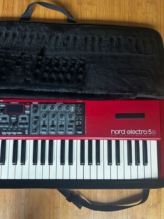 Nord Electro 5D - Image3
