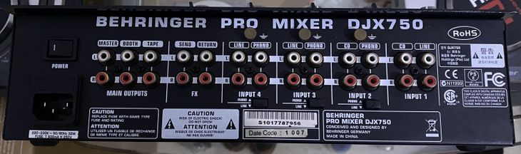 Mesa de mezclas Behringer DJX750 - Bild6