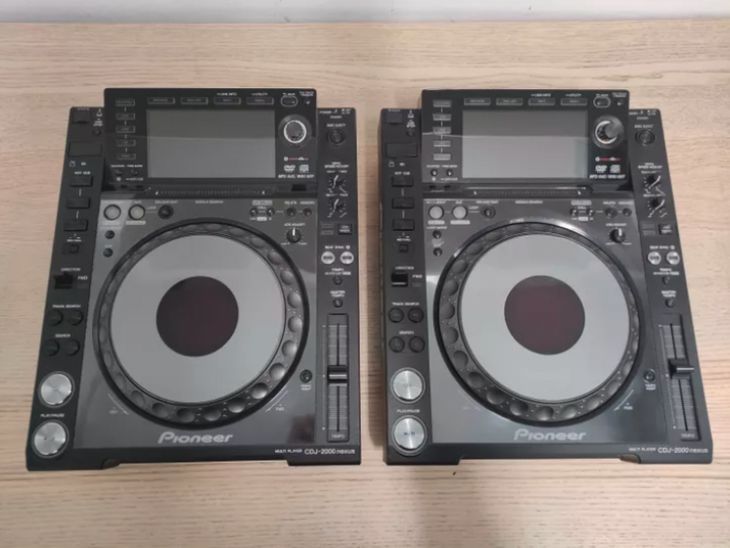 2x Pioneer CDJ-2000NXS y 1x DJM-900NXS - Image2